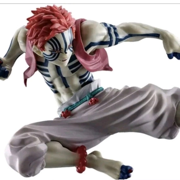 Bandai Demon Slayer: Kimetsu no Yaiba AKAZA Figure